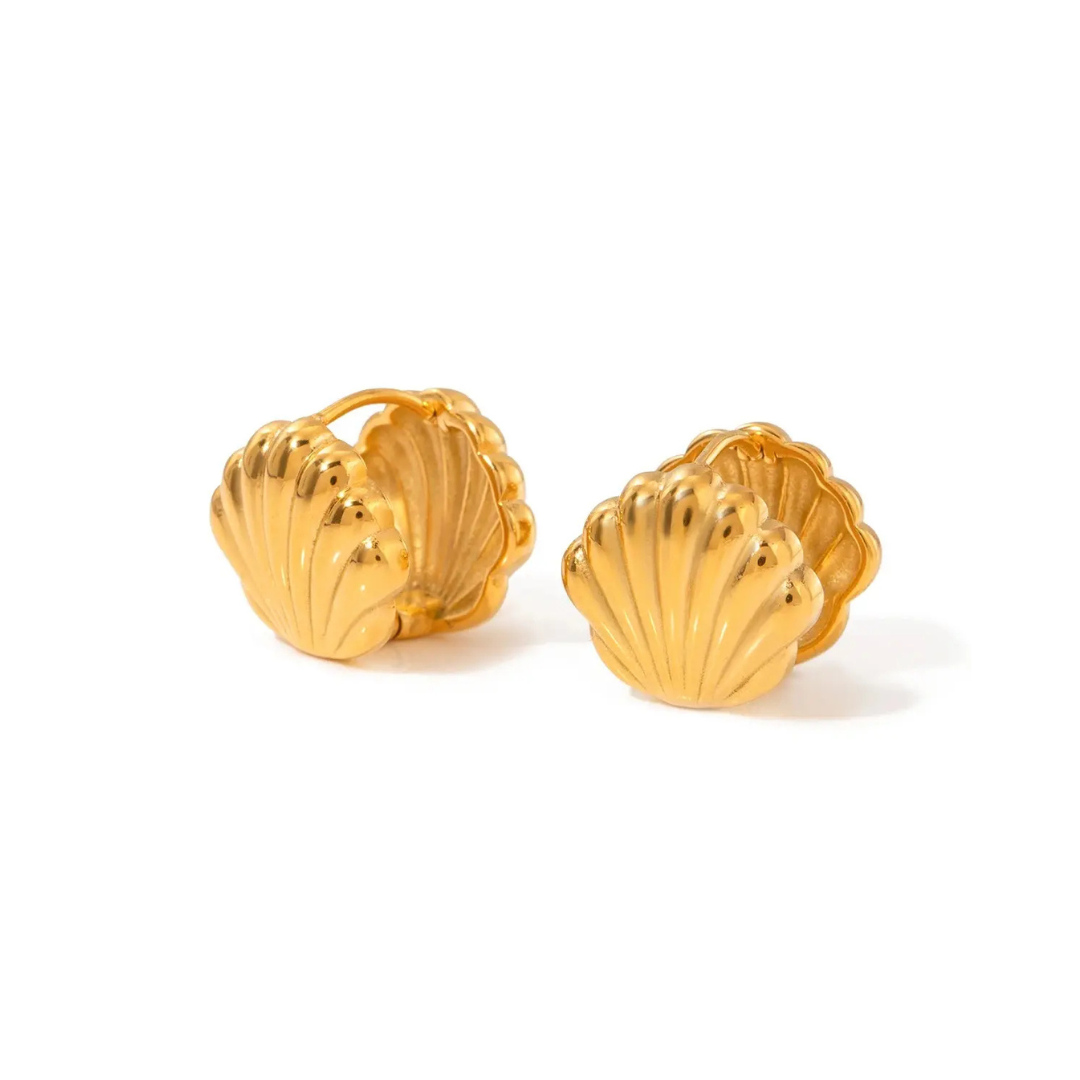 Cloelle Huggie Earrings