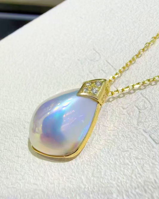 5A Mabé Necklace in 18K Gold - Diamond Seawater Japanese Mabé - Blue