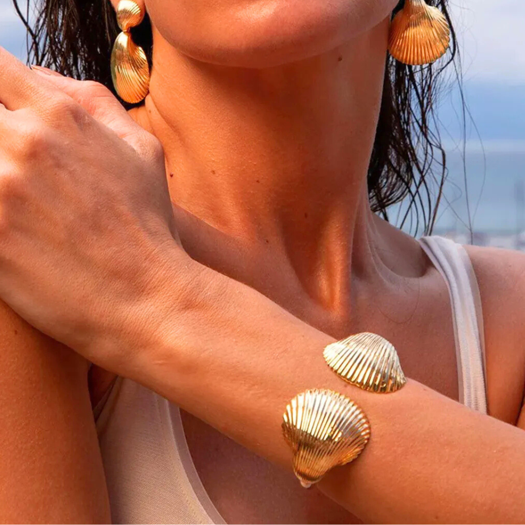 Shellora Oceanic Bangle