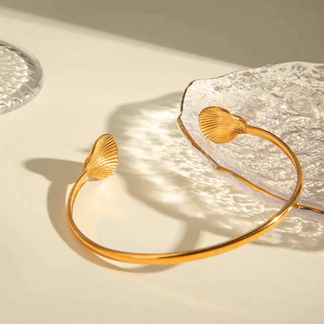 Shellisse Oceanic Bangle