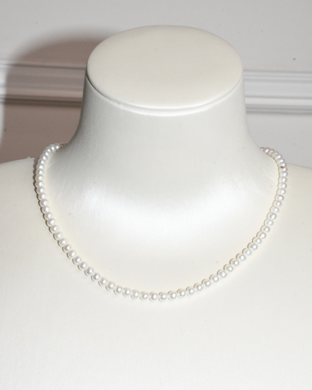 3A Freshwater Near Round Necklace in Copper - Clssic Double O Clasp - White (4 -5mm)