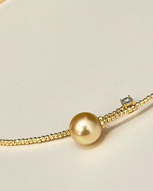 4A South Sea Golden Philippines Round Necklace in 18K Gold - Golden Orbit Torque Necklace - Gold (11-12mm) D0.03ct