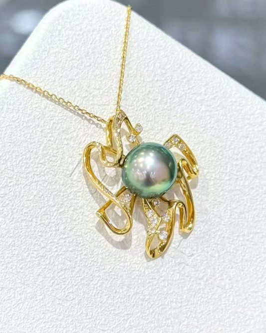 5A Tahitian Round Necklace in 18K Gold - with Natural Diamond - Peacock (9.5mm)