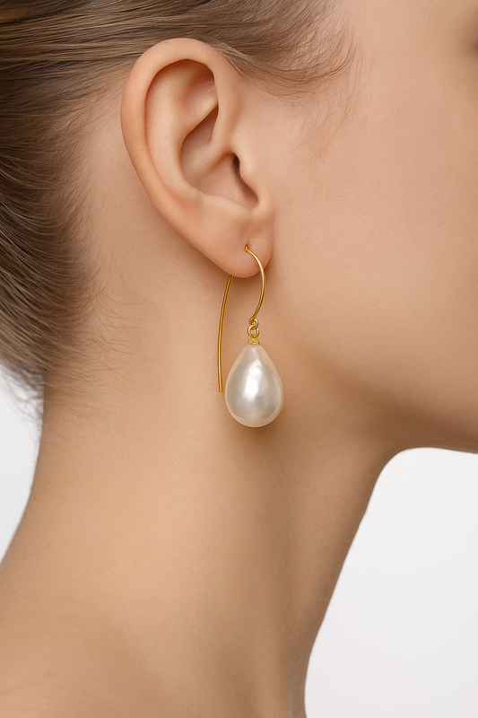 Golden Drift – 5A Baroque Pearls with 18K Fish Hooks
