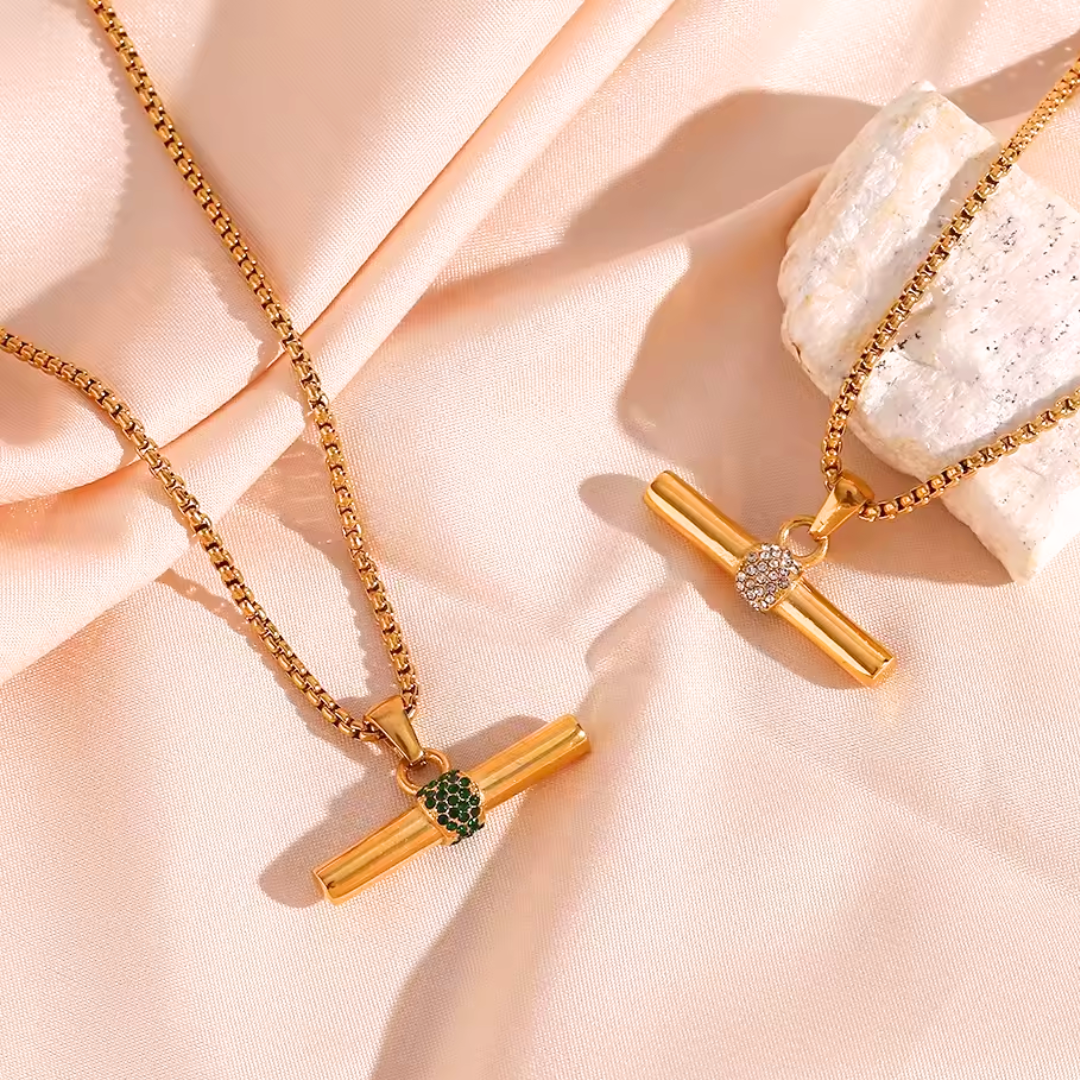 Gold Zirconia Pendance Necklace