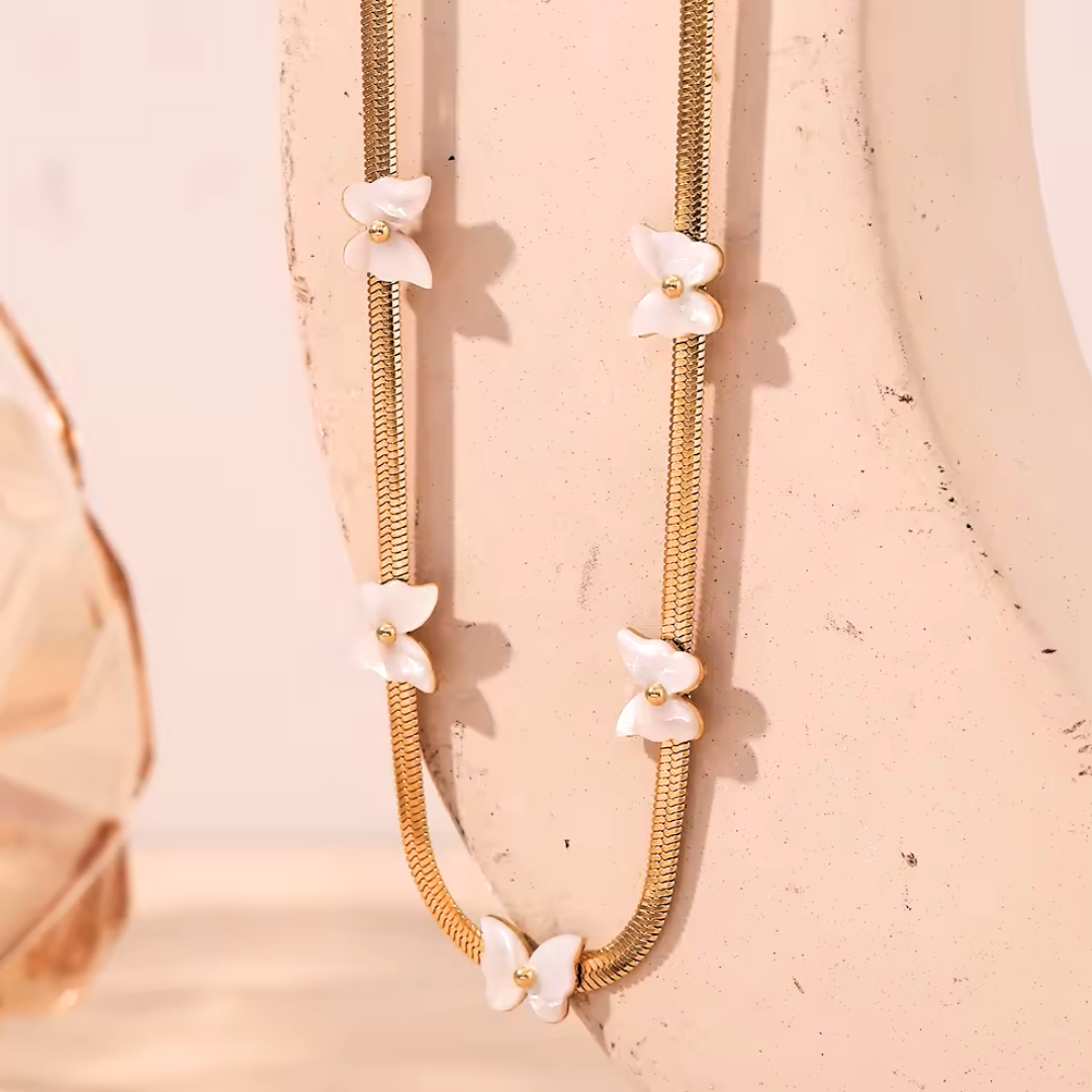 Summertime Shell Butterfly Choker Necklace