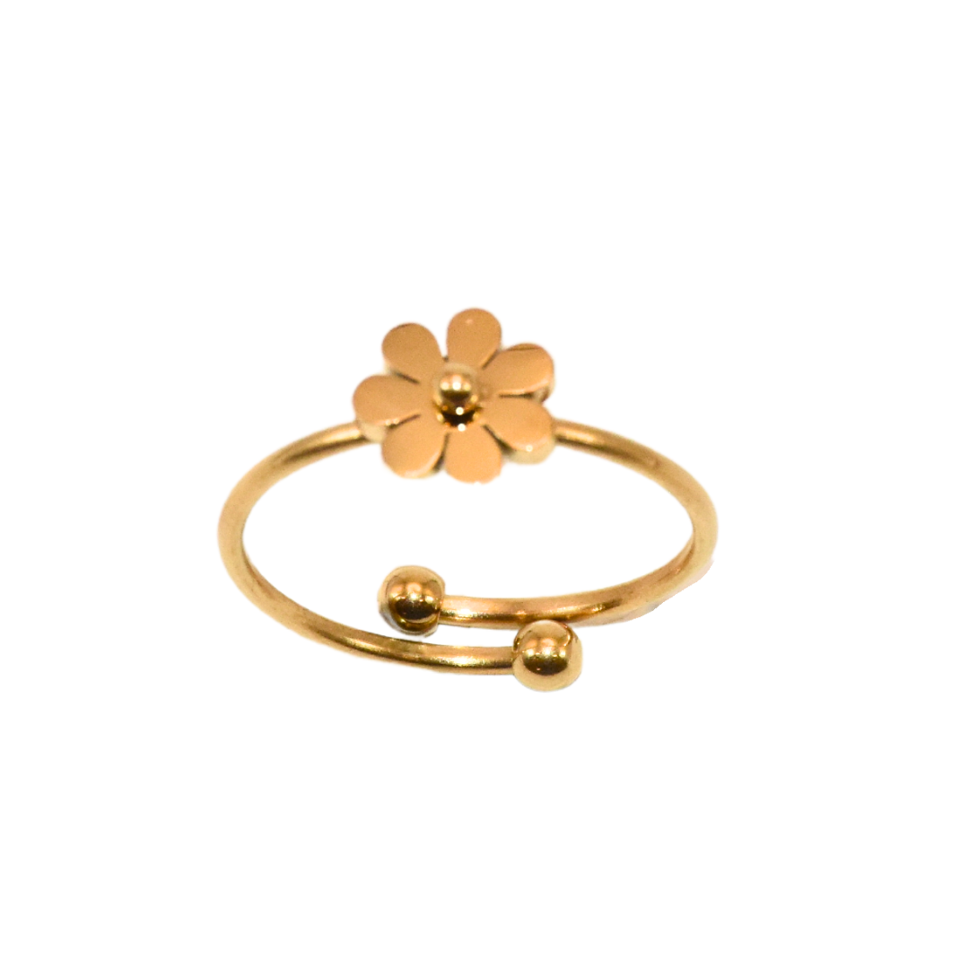Dainty Daisy Bloom Ring