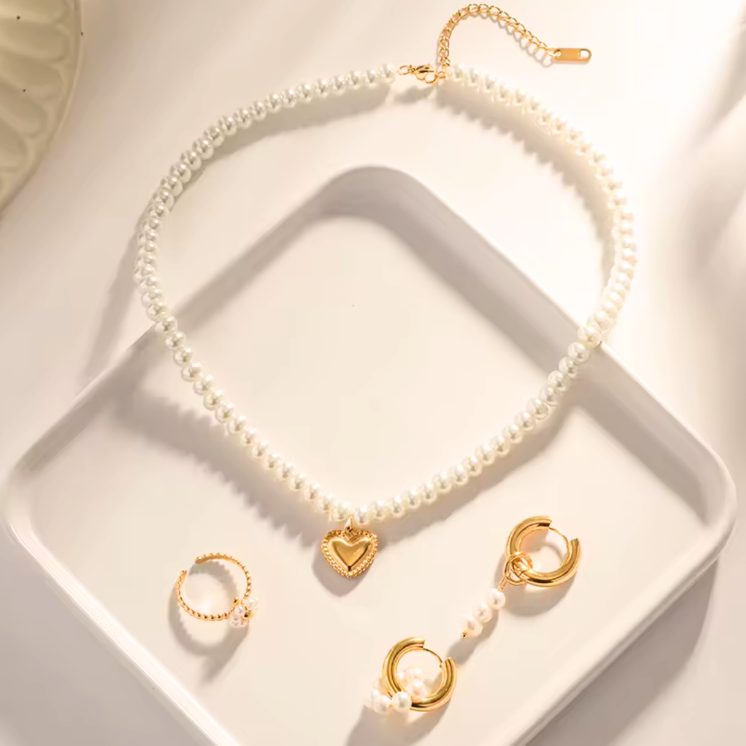 Opulent Pearl Heart Pendant Necklace