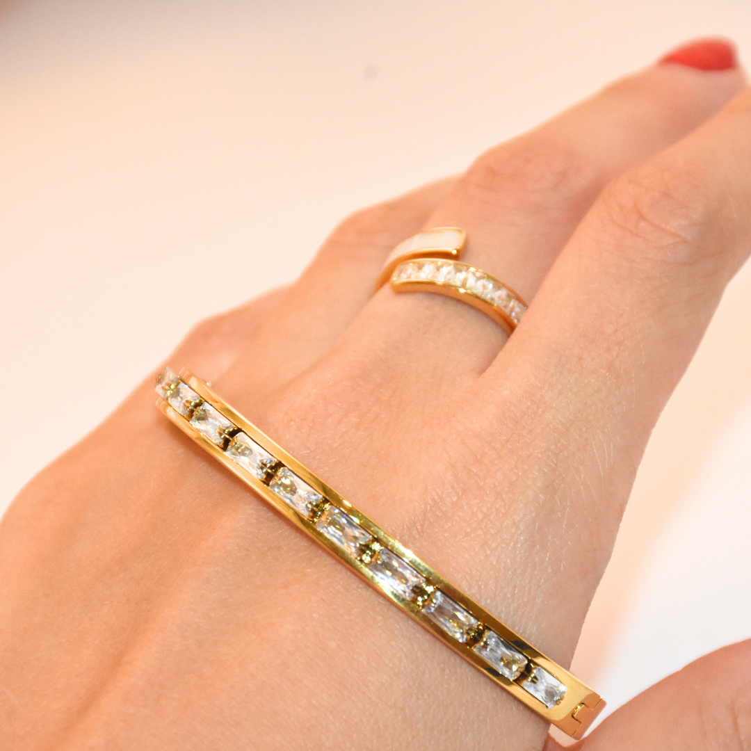Golden Brilliance Zirconia Bangle