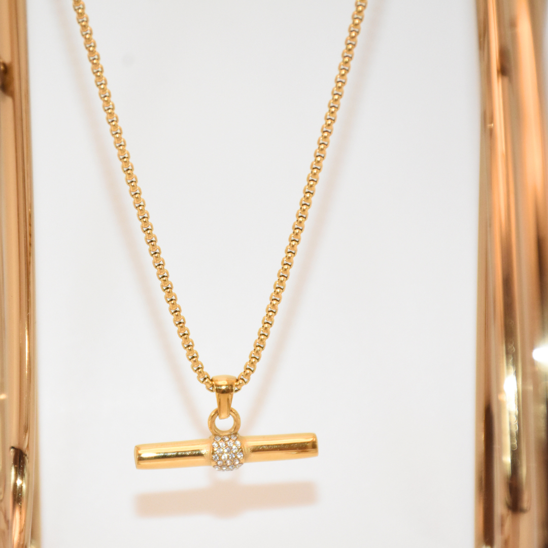 Gold Zirconia Pendance Necklace