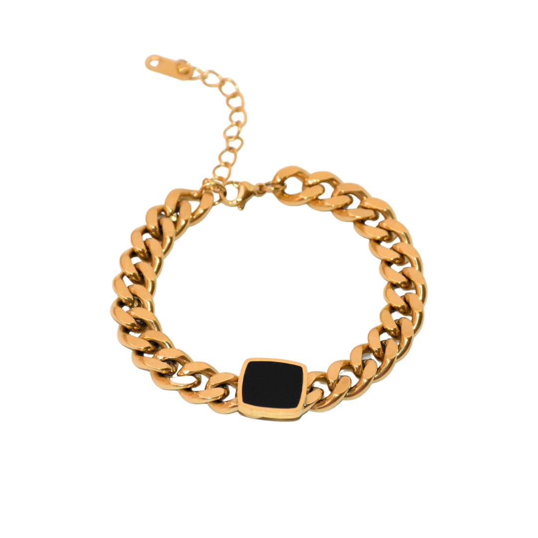 Gilded Onyx Pendant Chain Bracelet