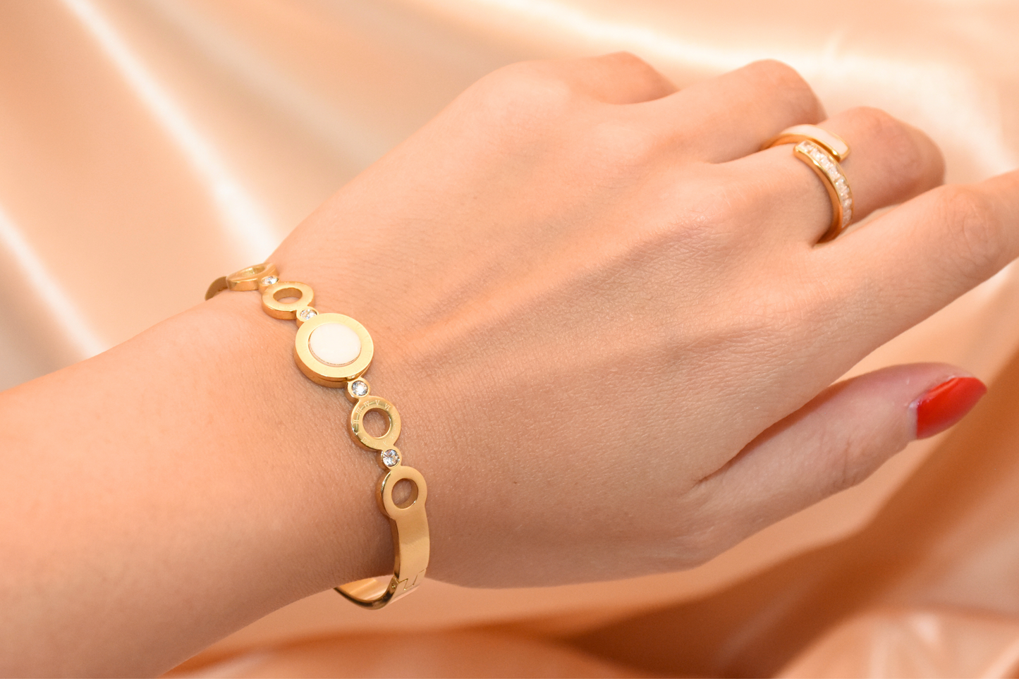 Luminous Seafoam CZ Hollow Bangle