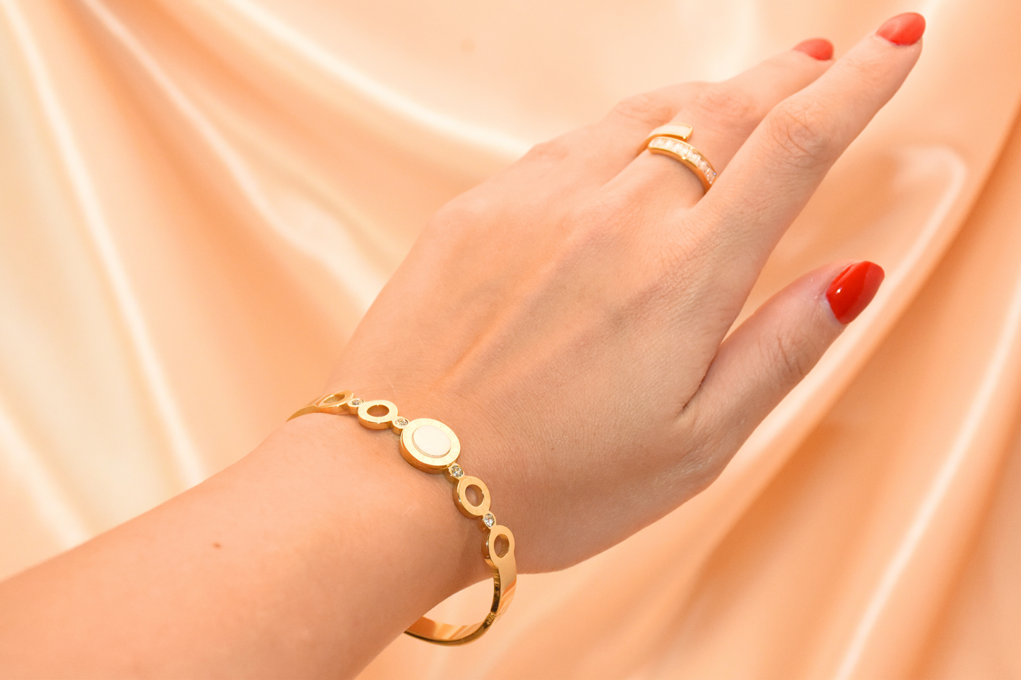 Luminous Seafoam CZ Hollow Bangle