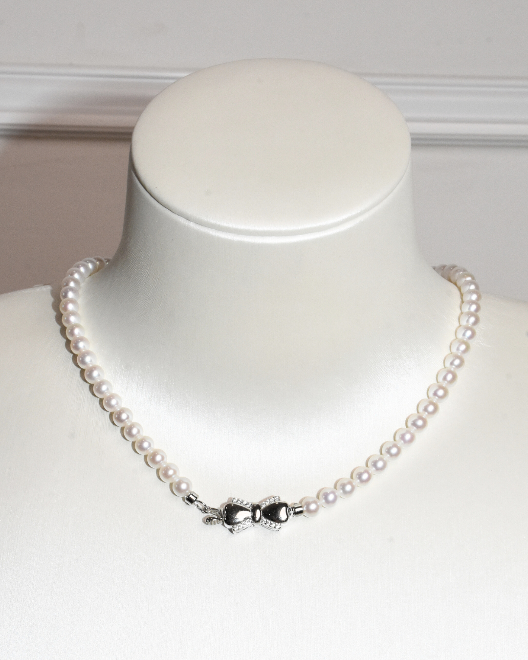 5A Freshwater Round Necklace in Silver 925 WG Plated - CZ Ribbon  - White (5 -6mm)