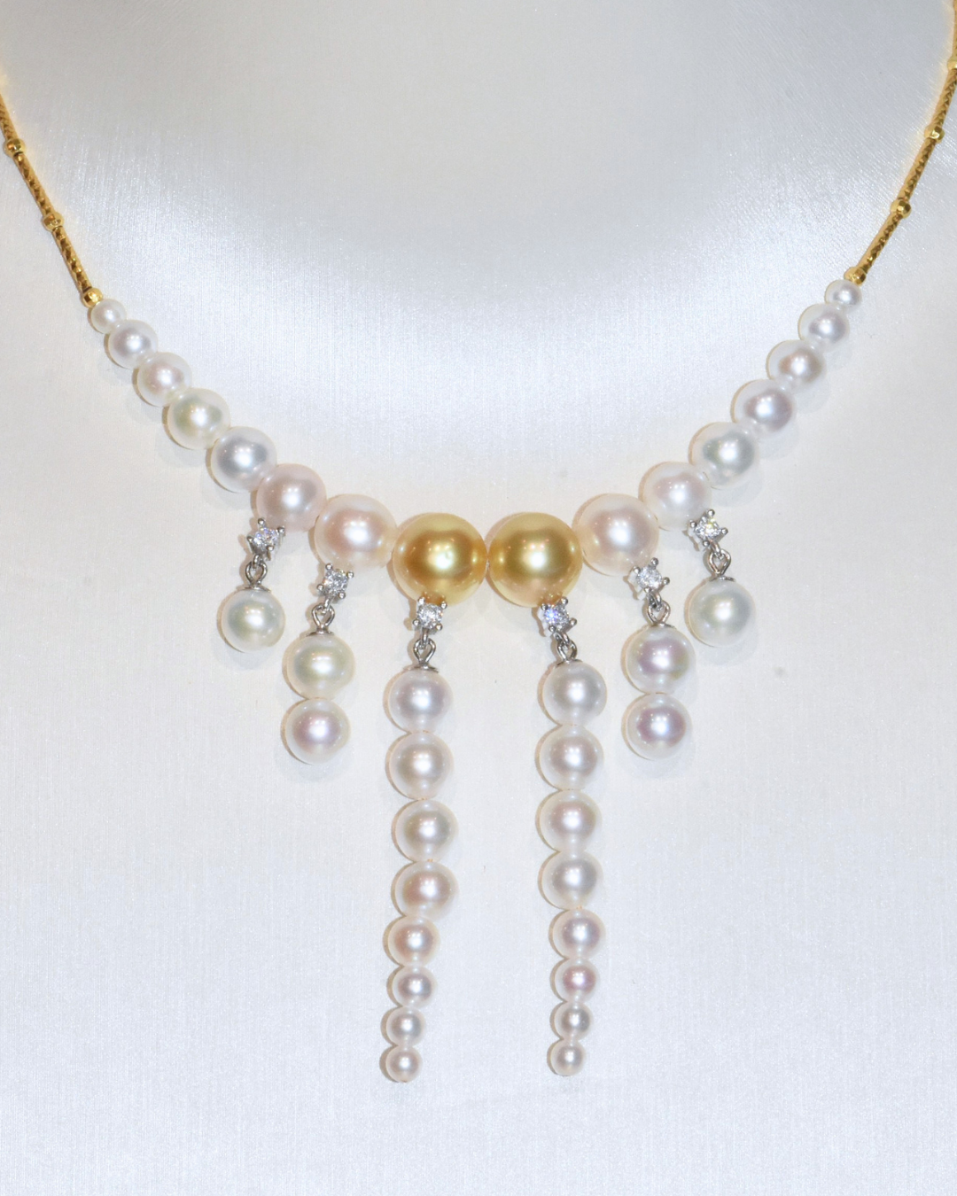 4A South Sea Golden Philippines Round Necklace x Freshwater Pearls in Silver 925 Gold Plated - Grand Chandelier Necklace - Gold (3-9mm)