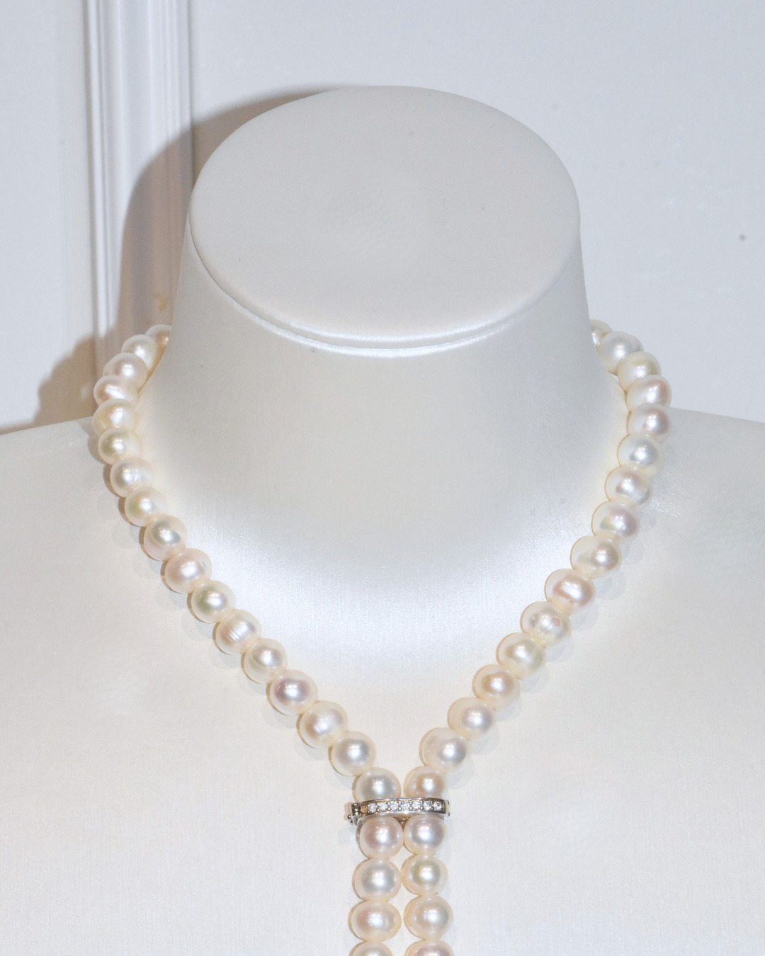 3A Freshwater Near Round Long Necklace in Silver 925 WG Plated - Classic clip clasp with CZ - White (9 -10mm)