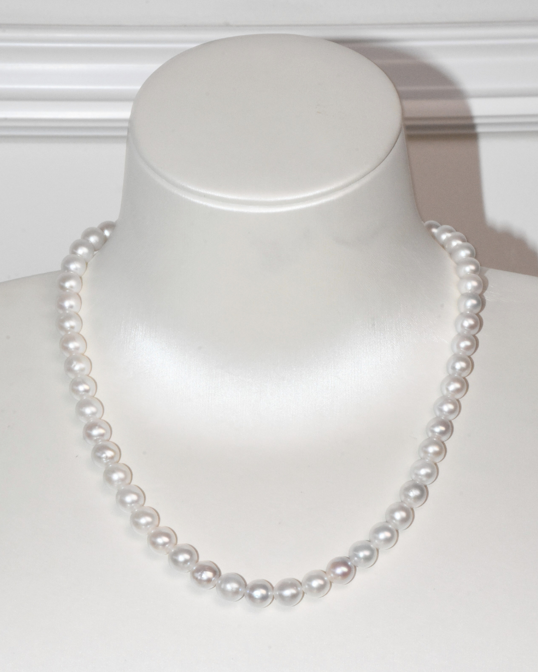 4A Freshwater Near Round Necklace in Silver 925 WG Plated - Double flower clasp  - White (7 -8mm)