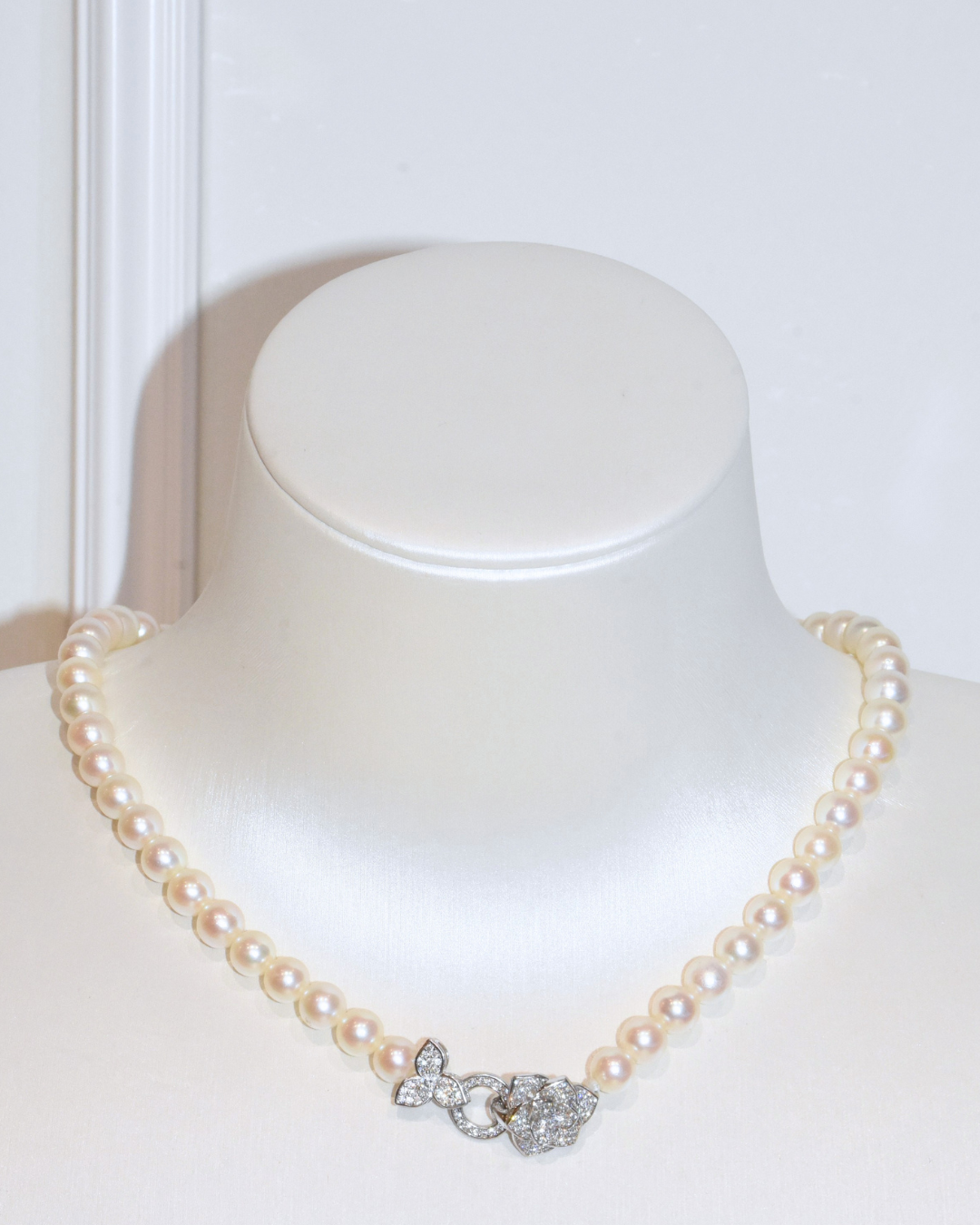 4A Akoya Round Necklace in Silver 925 WG Plated - Double flower clasp - Rose Overtone (6 -7mm)