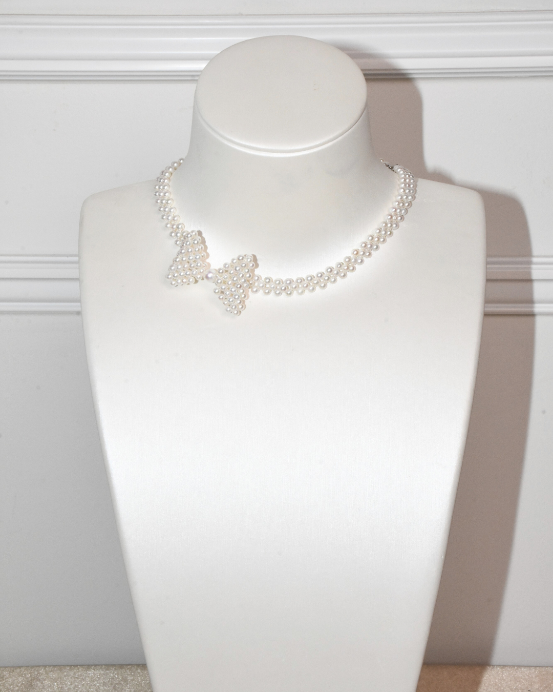 4A Freshwater Round Necklace in Silver 925 WG Plated - bowknot necklace - White (3 -6mm)