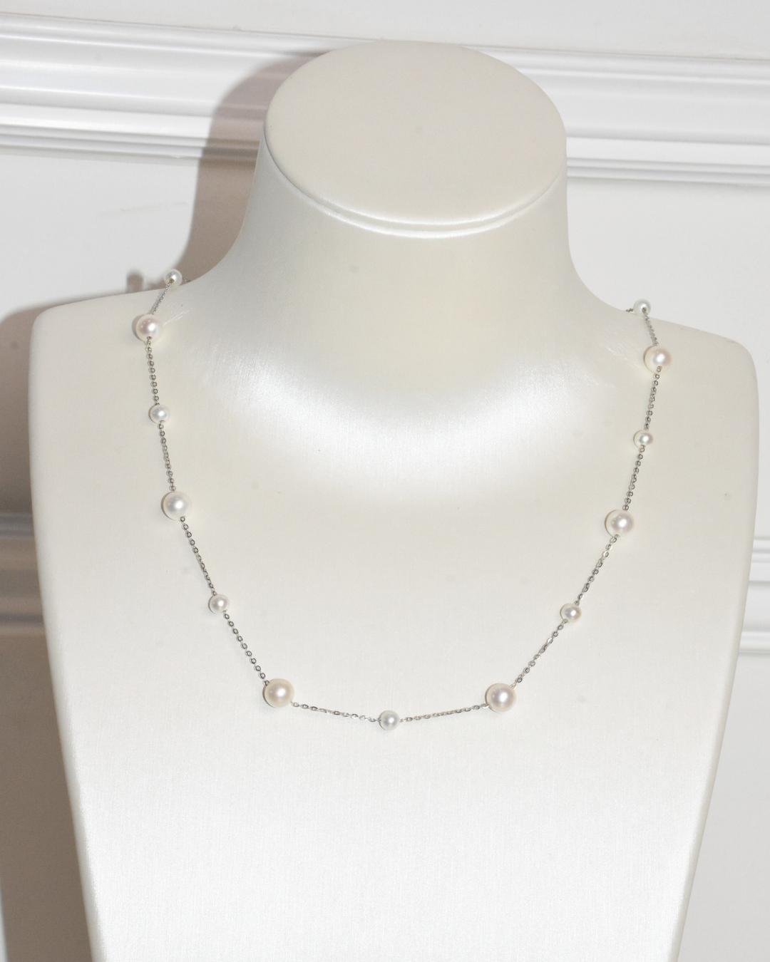 4A Freshwater Round Necklace in Silver 925 WG Plated - Graduated Mixed Pearls - White (4 -7mm)
