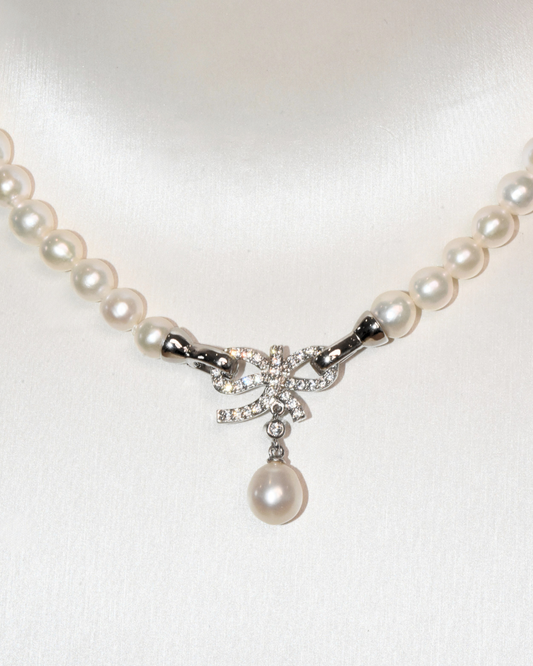 4A Freshwater Near Round Necklace in Copper - Ribbon Clasp with pearl drop - White (7 -9mm)