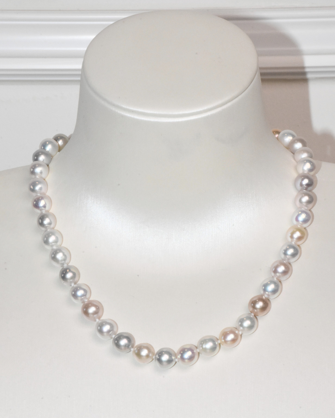 4A Freshwater Round Necklace in Silver 925 WG Plated - Double flower clasp  - Silver/Grey (7 -8mm)