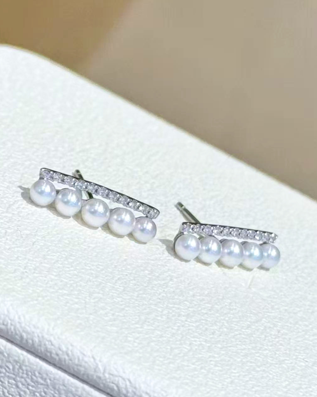 5A Japanese Akoya Round Earring in 18K White Gold - Five-Bar Akoya Earrings with Natural Diamond - White (3-3.5mm) D0.1ct