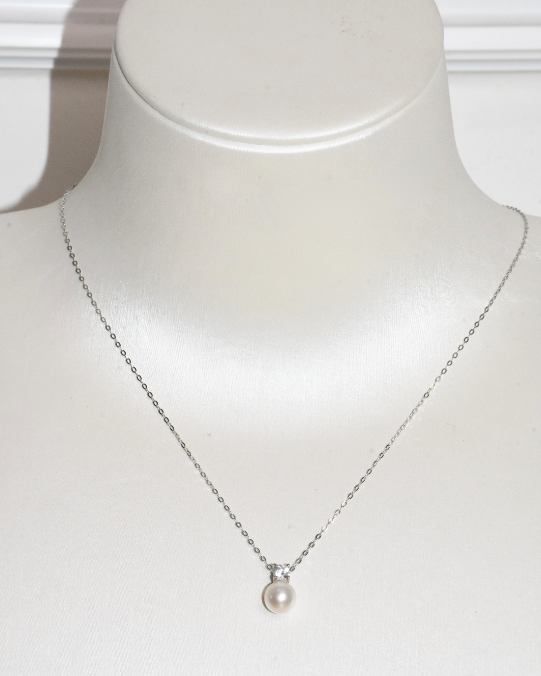 4A Freshwater Round Necklace in Silver 925 WG Plated - Pearl CZ pendant - White (6 -7mm)