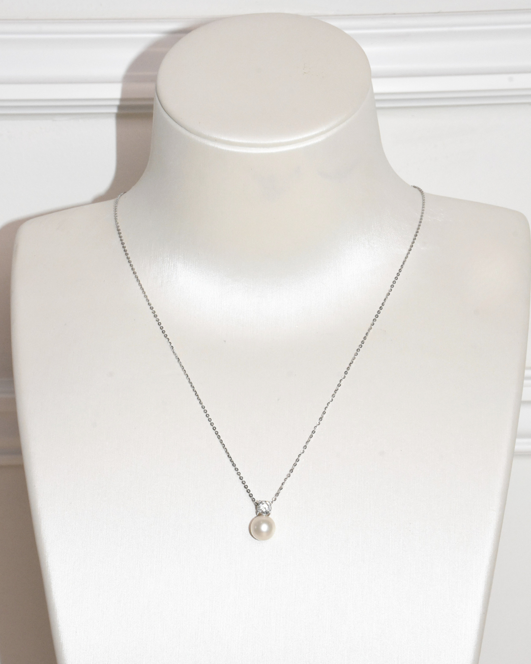 4A Freshwater Round Necklace in Silver 925 WG Plated - Pearl CZ pendant - White (7 -8mm)