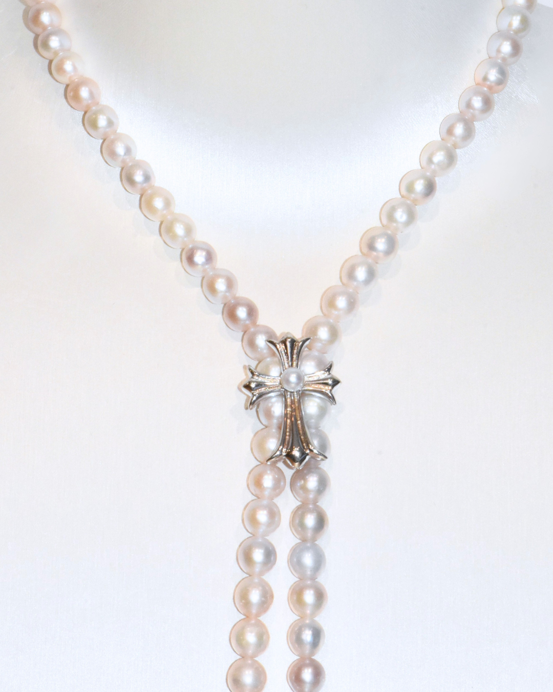 4A Freshwater Near Round Long Necklace in Silver 925 WG Plated - Chrome Hearts Cross Clasp - Silver/Grey (6 -7mm)