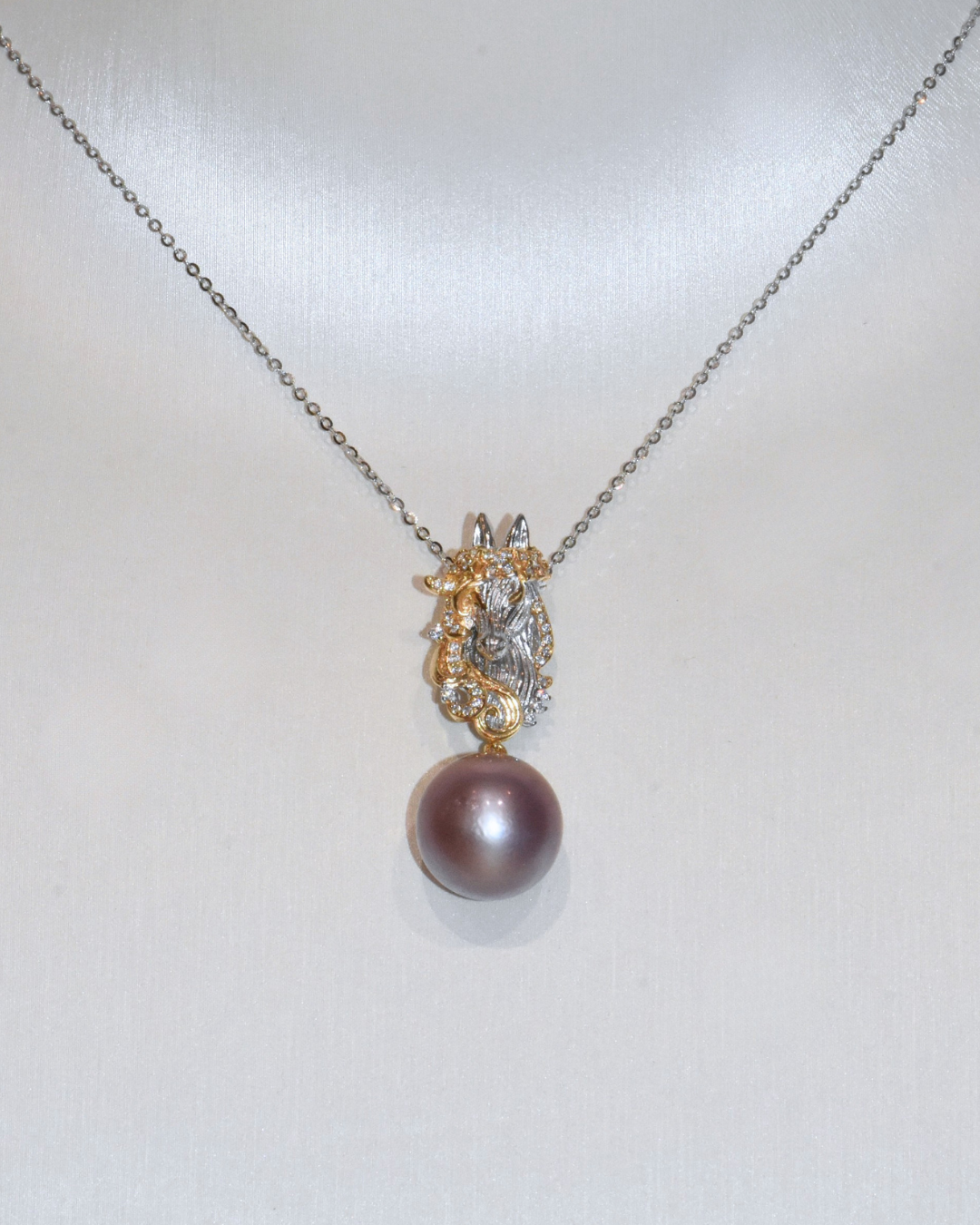 4A Freshwater Round Necklace in Silver 925 WG Plated - White Stallion - Purple (12.7mm)