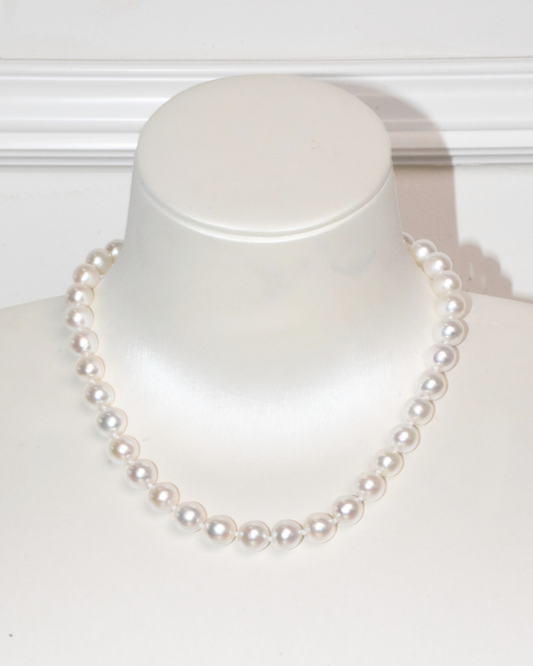 4A Freshwater Round Necklace in Silver 925 WG Plated - Double flower clasp  - White (8 -9mm)