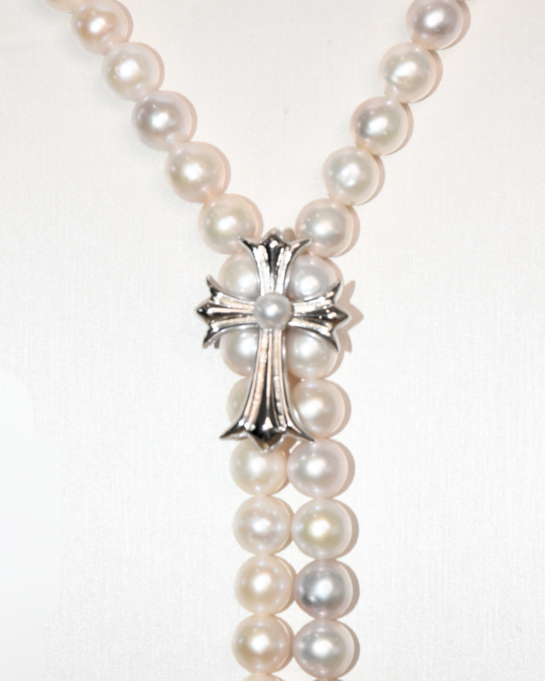 4A Freshwater Near Round Long Necklace in Silver 925 WG Plated - Chrome Hearts Cross Clasp - Silver/Grey (6 -7mm)