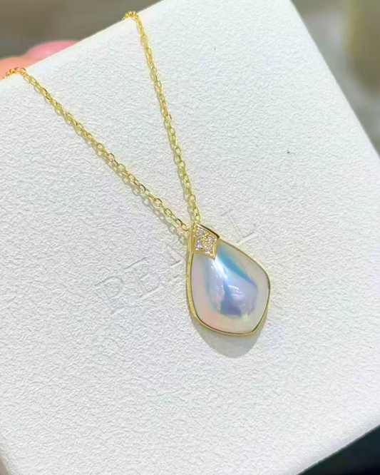 5A Mabé Necklace in 18K Gold - Diamond Seawater Japanese Mabé - Blue