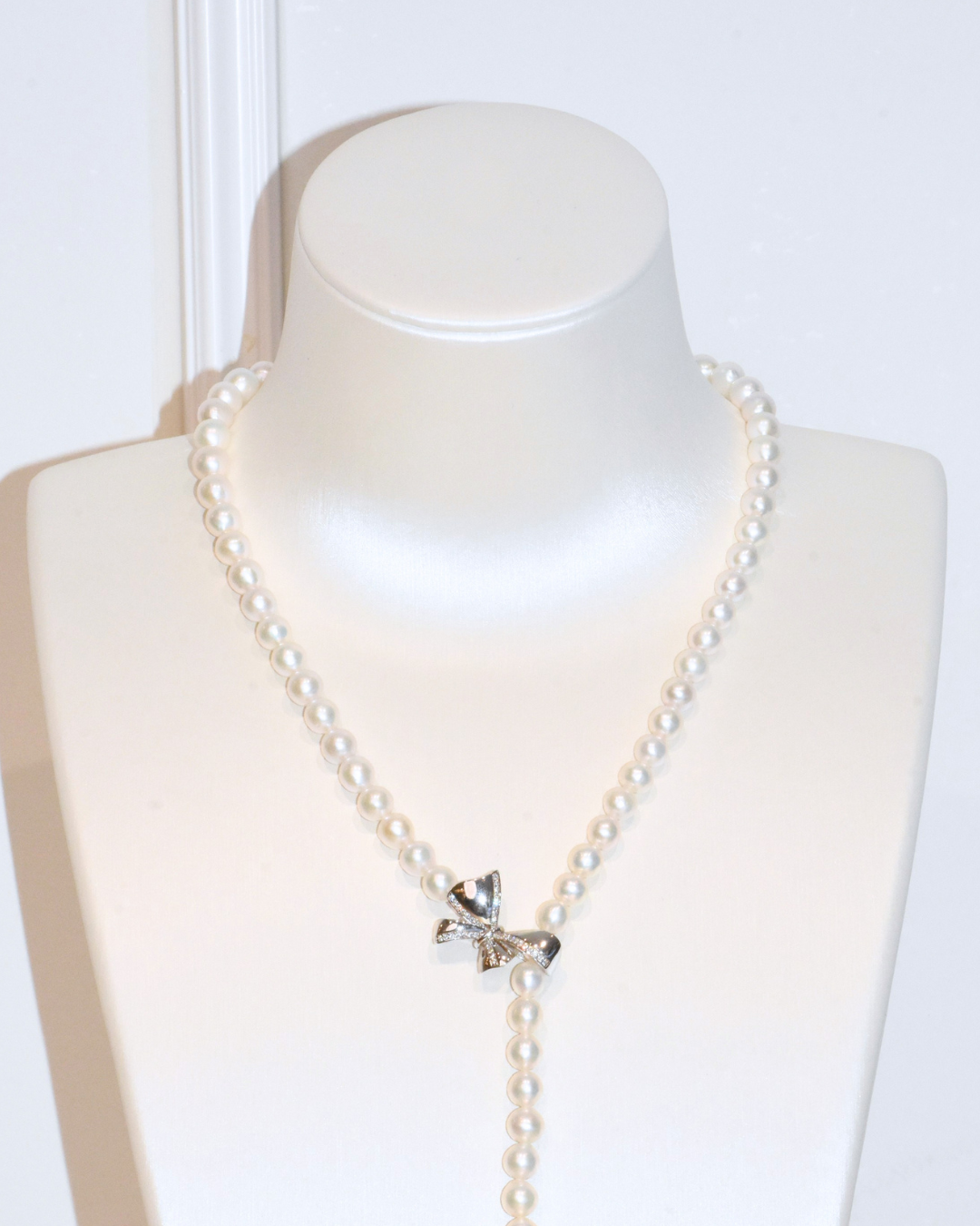 4A Freshwater Near Round Long Necklace in Silver 925 WG Plated - Ribbon Clasp With CZ - White (7 -8mm)