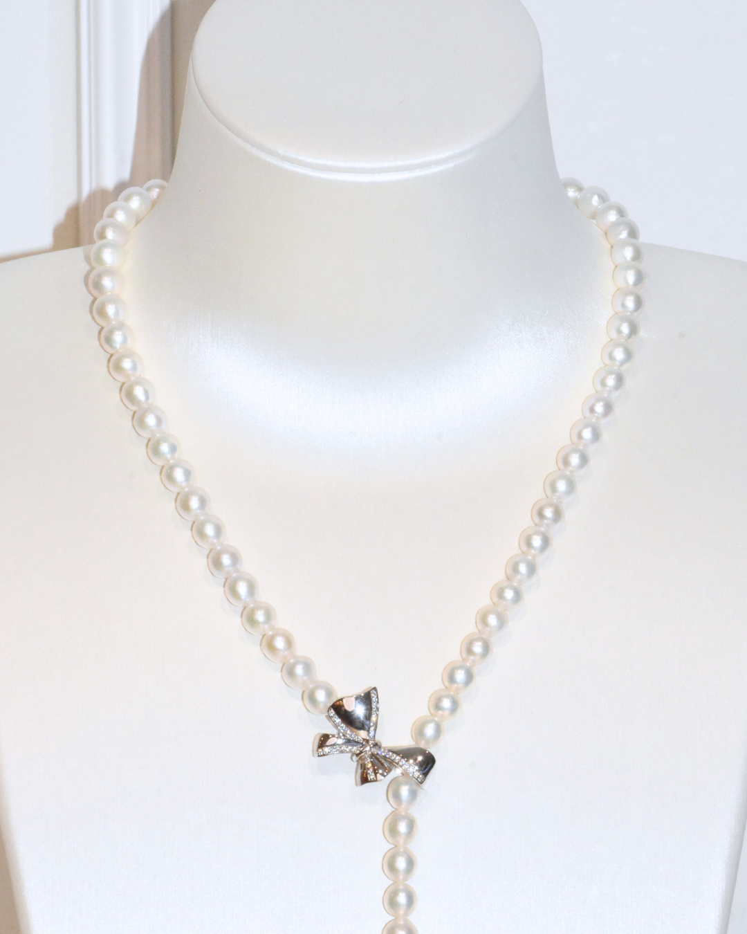 4A Freshwater Near Round Long Necklace in Silver 925 WG Plated - Ribbon Clasp With CZ - White (7 -8mm)