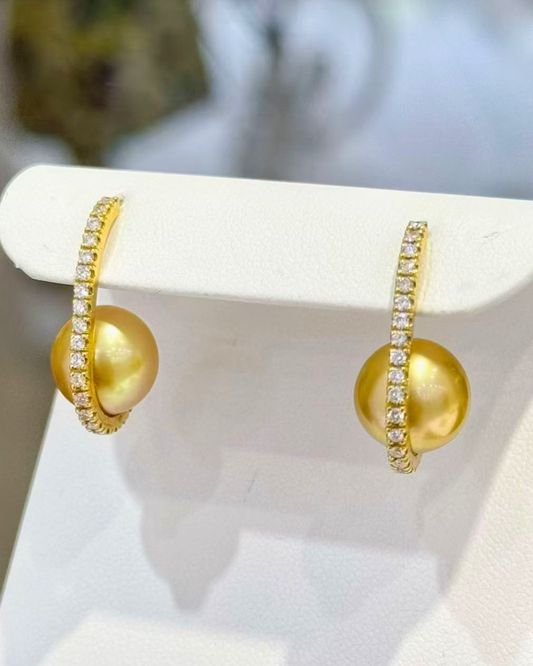 5A South Sea Golden Philippines Round Earring in 18K Gold - with Natural Diamond - Gold (10mm) D0.55ct