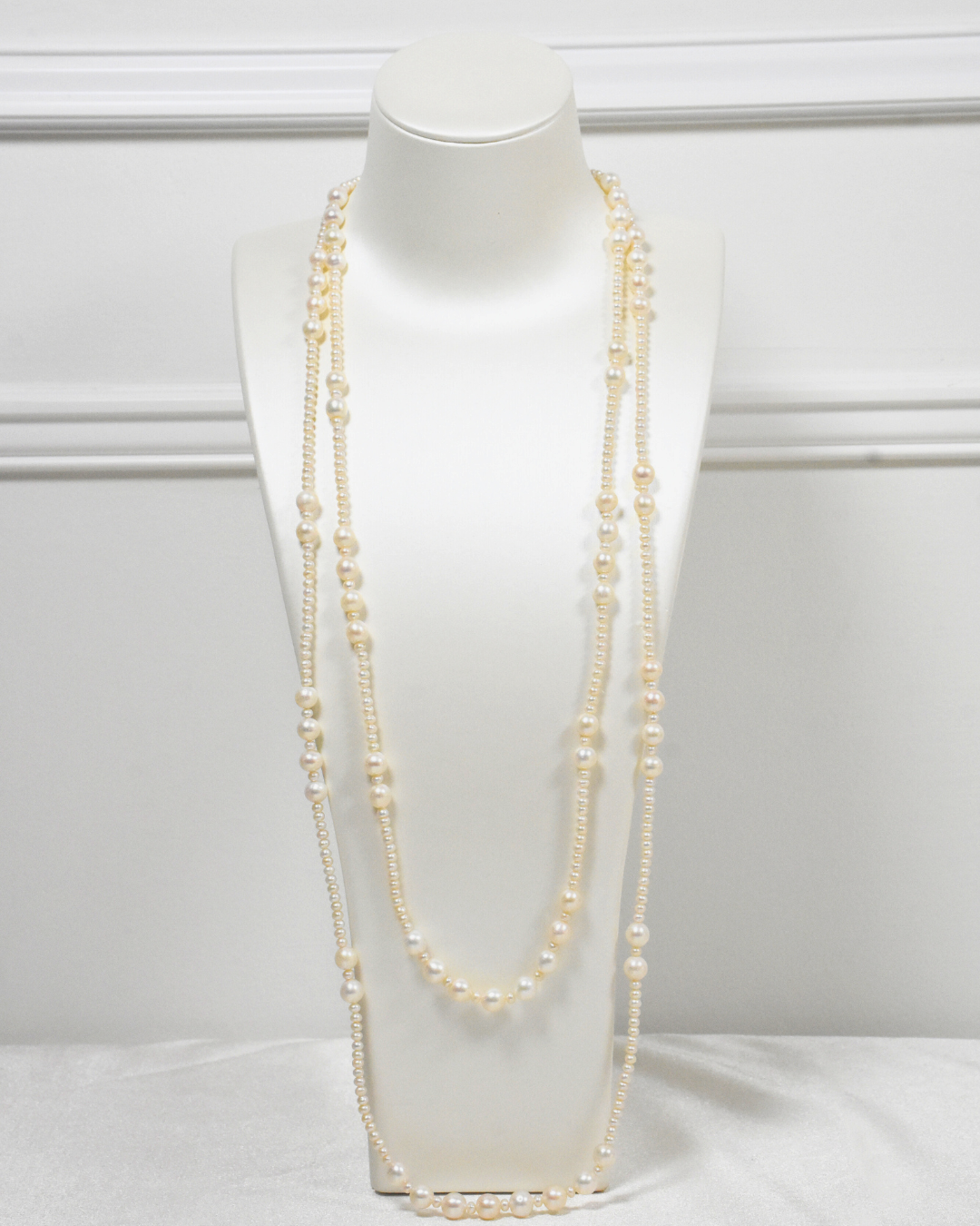 4A Freshwater Near Round Long Necklace in Silver 925 Gold Plated - Classic Gold Ribbon - White (4 -9mm)