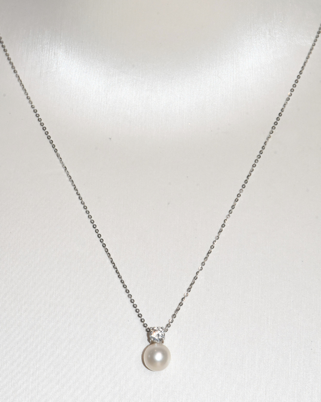 4A Freshwater Round Necklace in Silver 925 WG Plated - Pearl CZ pendant - White (7 -8mm)