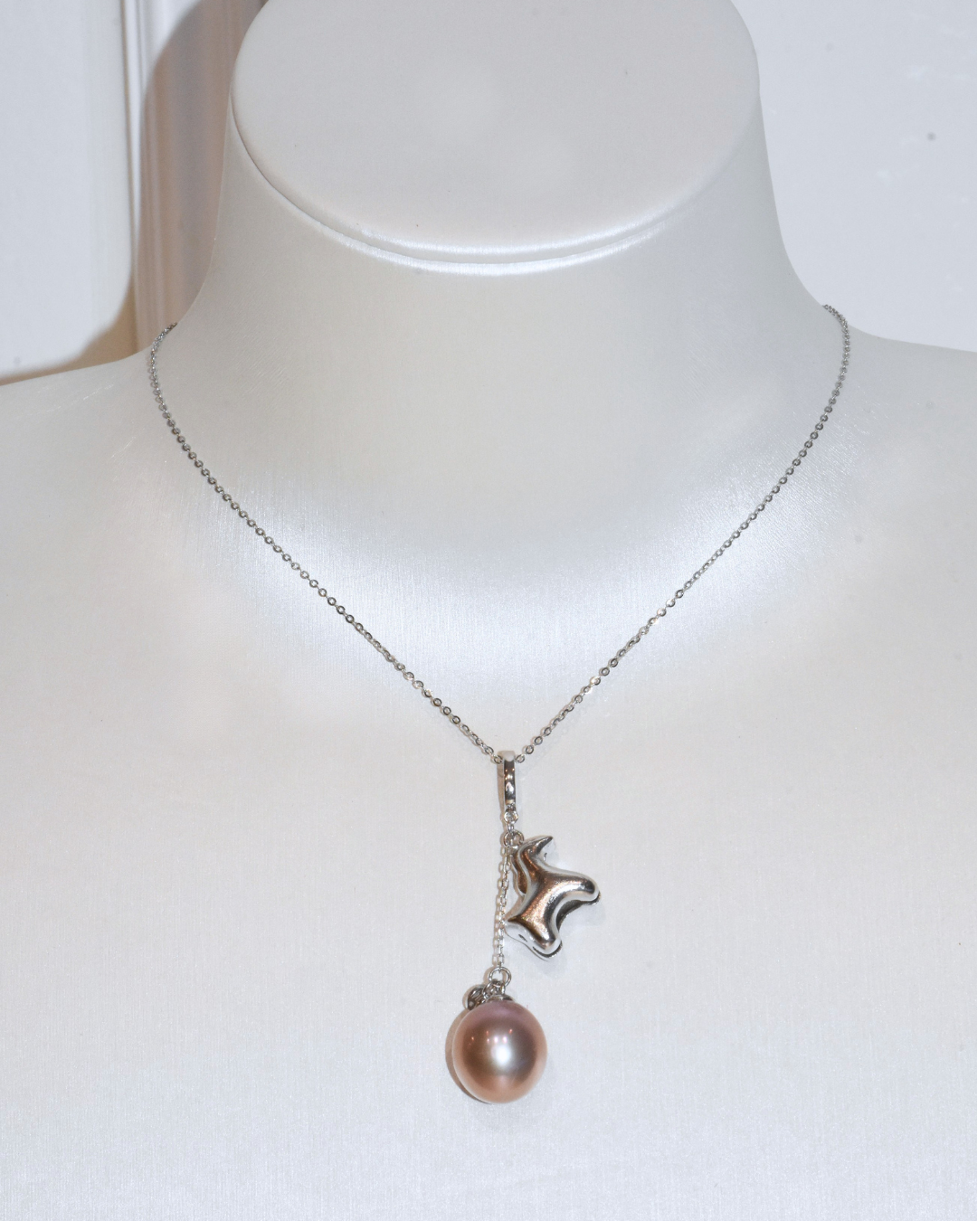 4A Freshwater Oval Necklace in Silver 925 WG Plated - The Last Gallop - Horse - Purple (12.4mm)