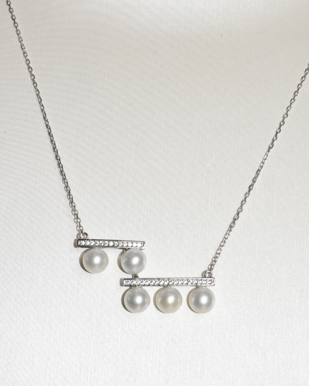 5A Freshwater Round Necklace in Silver 925 WG Plated - Pav Two-Layers Five-Pearls Bar  - White (6 -7mm)