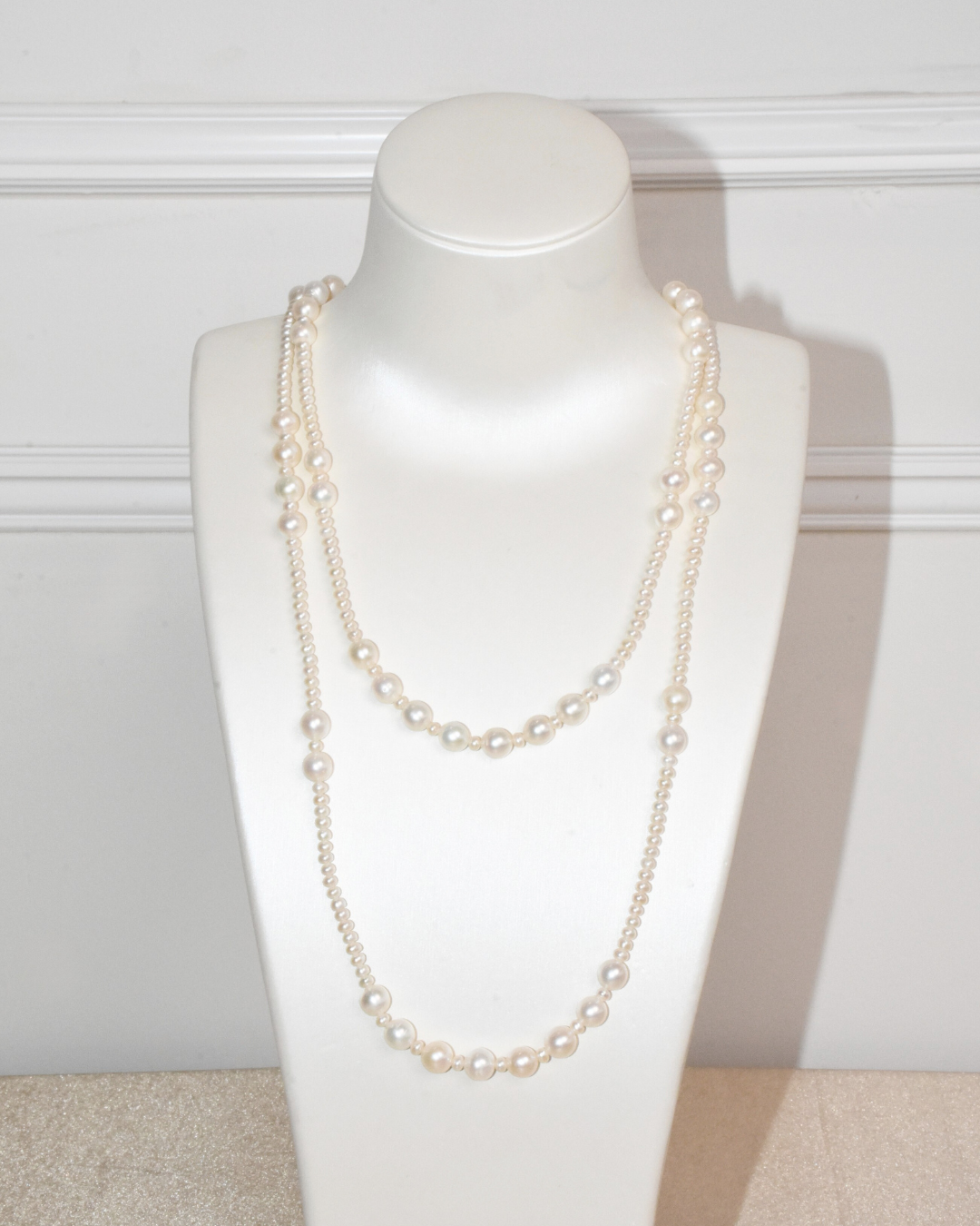 4A Freshwater Near Round Long Necklace in Silver 925 Gold Plated - Classic Gold Ribbon - White (4 -9mm)