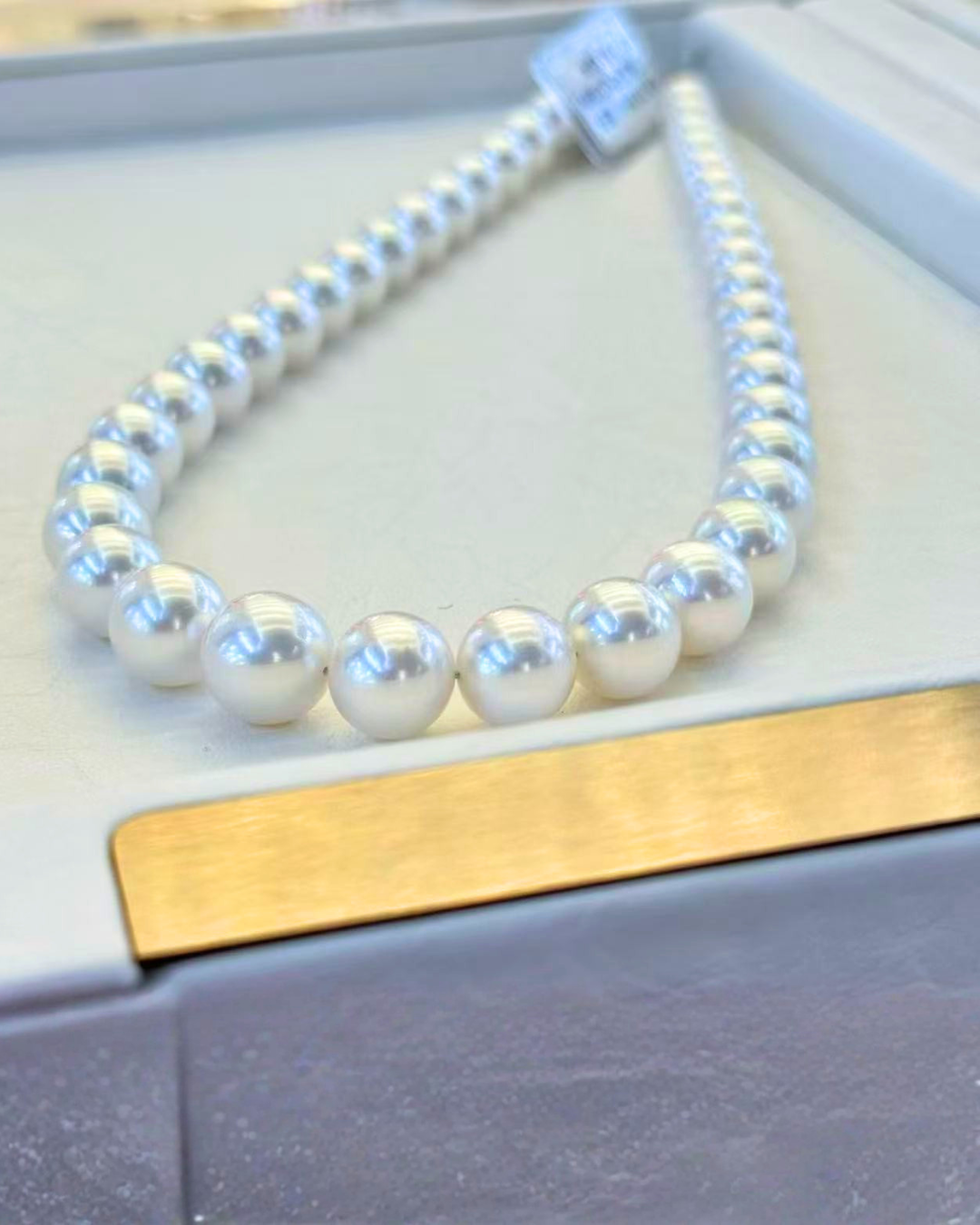 5A South Sea White Australia Round Loose Strand with IGI Certificate - White (9 -11.5mm)