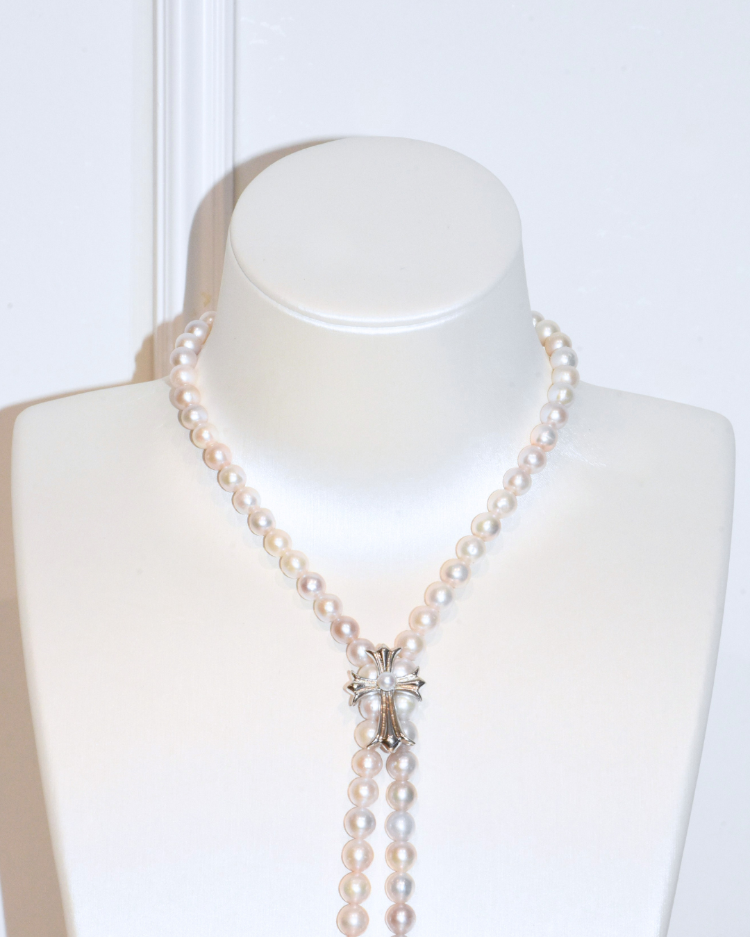 4A Freshwater Near Round Long Necklace in Silver 925 WG Plated - Chrome Hearts Cross Clasp - Silver/Grey (6 -7mm)