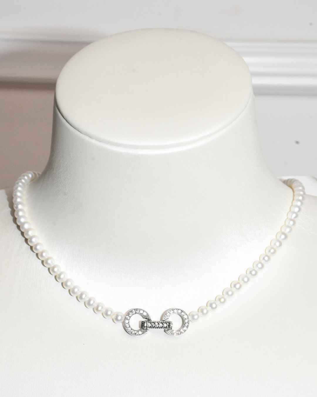3A Freshwater Near Round Necklace in Copper - Clssic Double O Clasp - White (4 -5mm)