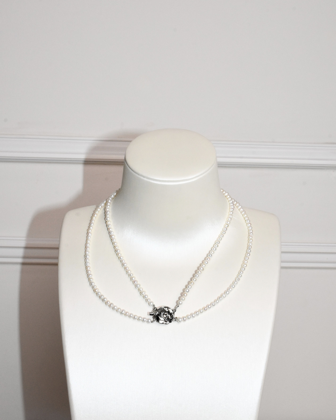 2A Freshwater Near Round Necklace in Copper - Flower with 2 layers Pearl  - White (3 -4mm)