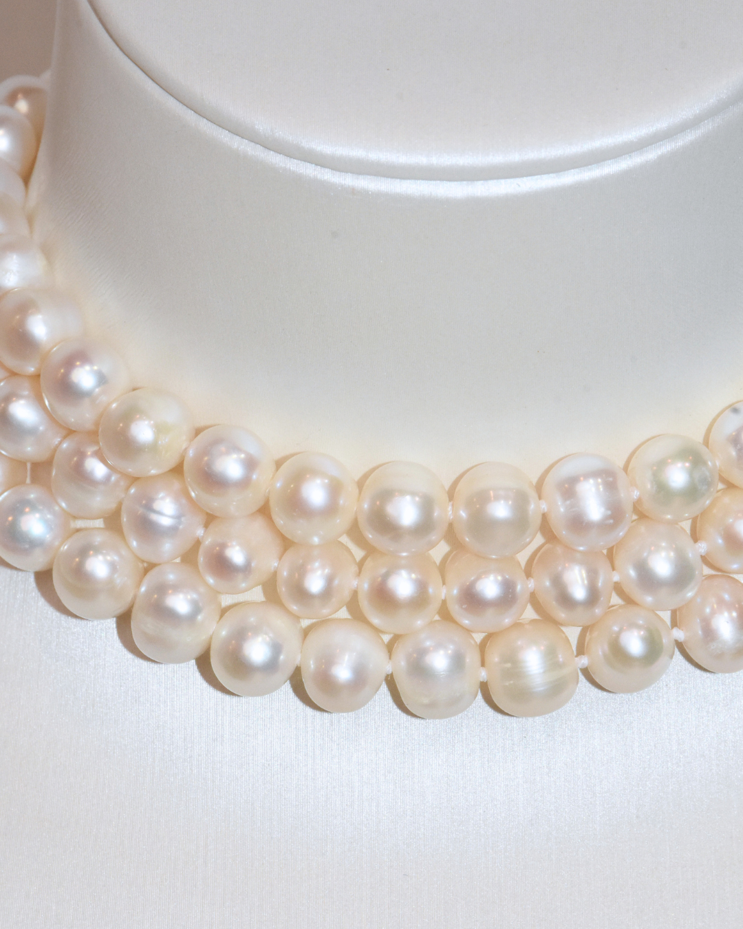 3A Freshwater Near Round Necklace in Copper - Triple layers  - White (9 -10mm)