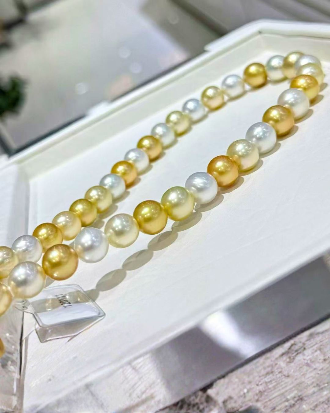 4A South Sea Golden Philippines & South Sea White Australia Round Loose Strand - Mixed (8.9-11.9mm)
