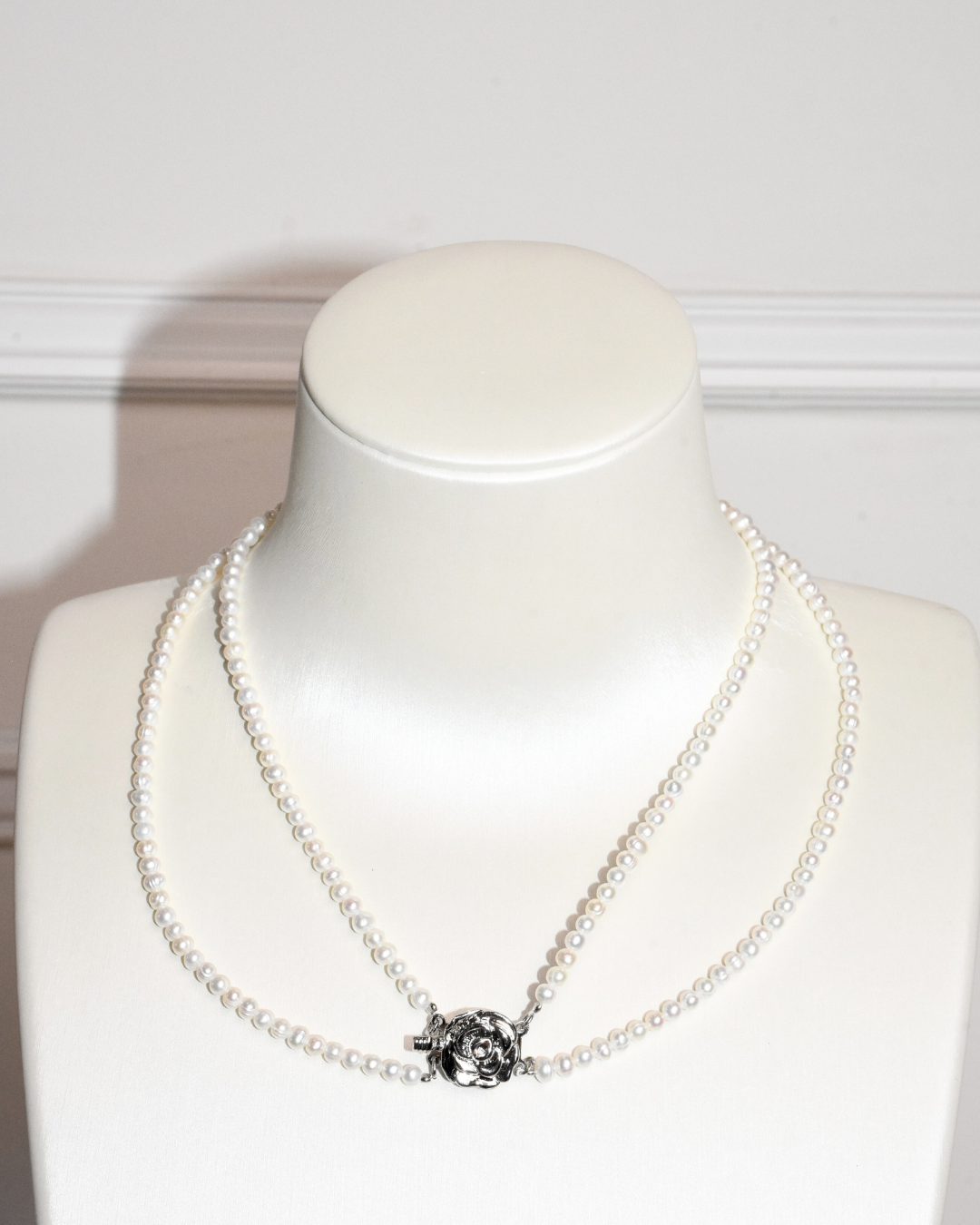 2A Freshwater Near Round Necklace in Copper - Flower with 2 layers Pearl  - White (3 -4mm)