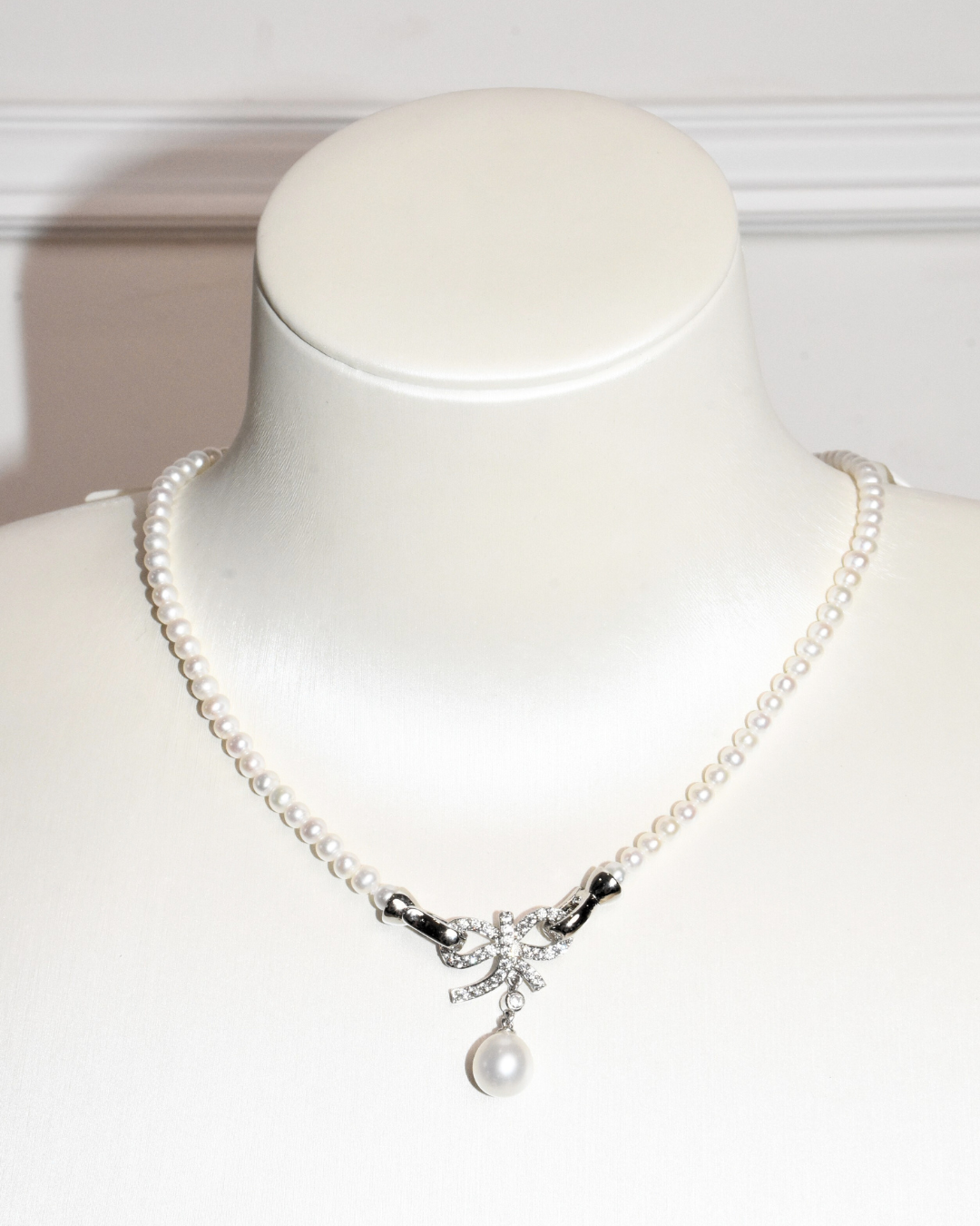 4A Freshwater Near Round Necklace in Copper - Ribbon with 8mm Pearl Drop Pendant - White (3 -4mm)